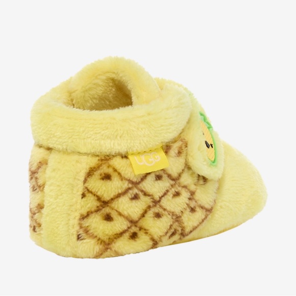 Baby Uggs 🍍 - Picture 3 of 4
